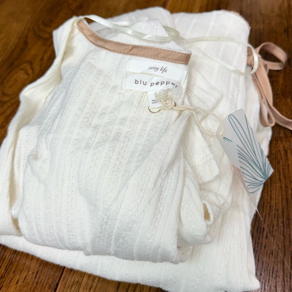 Blu Pepper Cream Ribbed Knit Lounge Set Small, NWT, Gift, Pajamas Loungewear - Picture 10 of 11